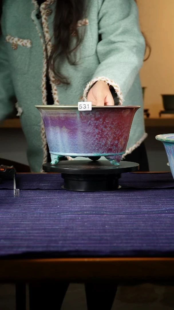 用****4容*531窑变祥云高足桩盆大