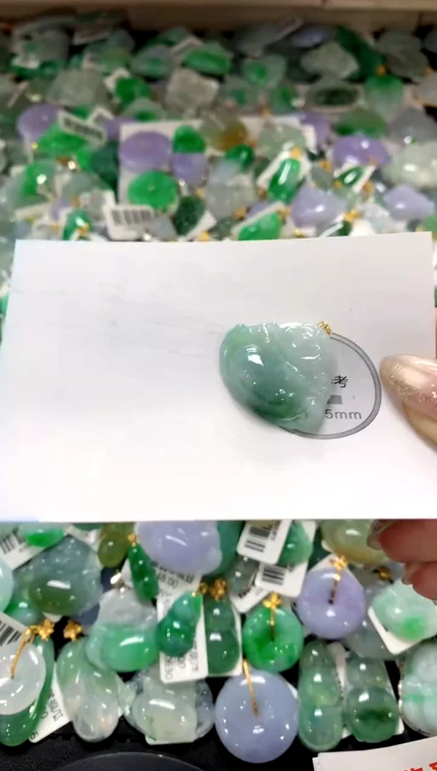 颈饰未镶嵌翡翠1111111111111111