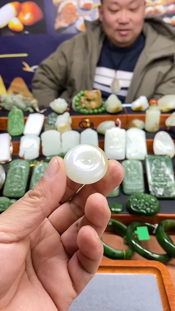 【闪购商品】和田玉颈饰未镶嵌精品时尚和田玉平安扣