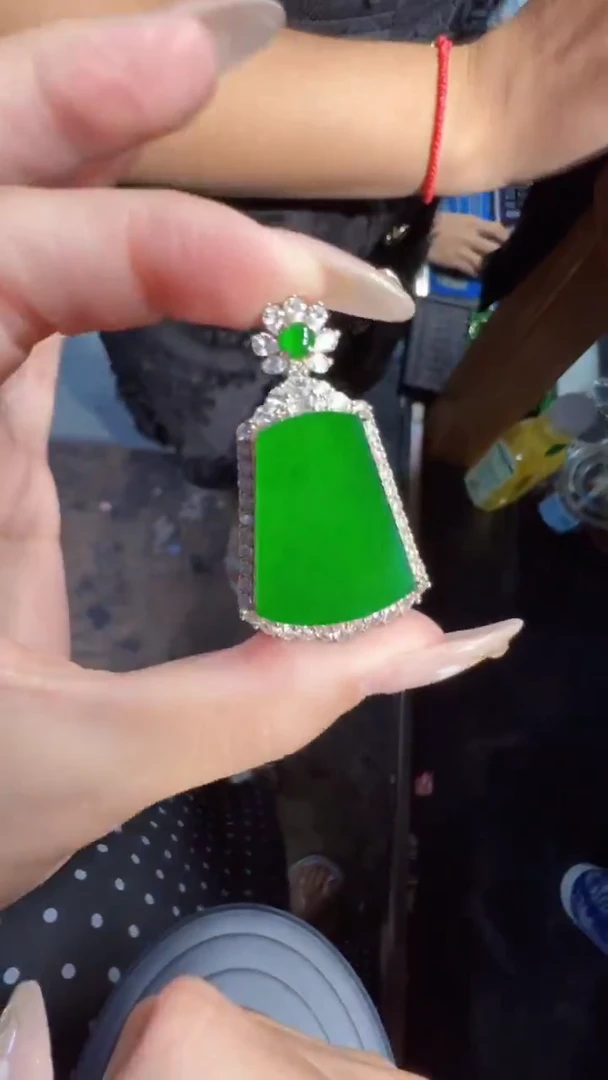 未镶嵌定制翡翠翡翠A货有轻微色差属于正常现象无事牌多样性发货1