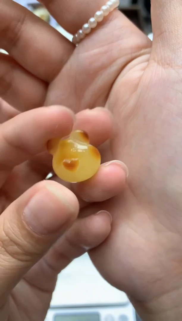 【闪购商品】琥珀珠宝奇石未镶嵌082琥珀蜜蜡花粉有纹小坑介意勿拍