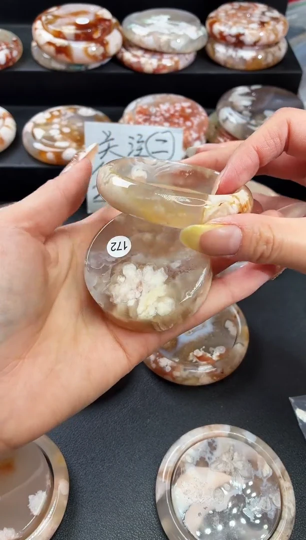 手镯玛瑙/玉髓未镶嵌石英质玉54圈53/54带（赠送镯心