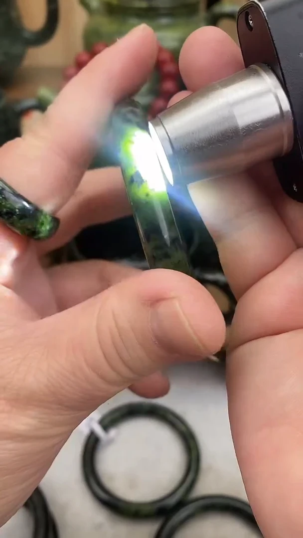 【闪购商品】蛇纹石玉美人条未镶嵌美人条