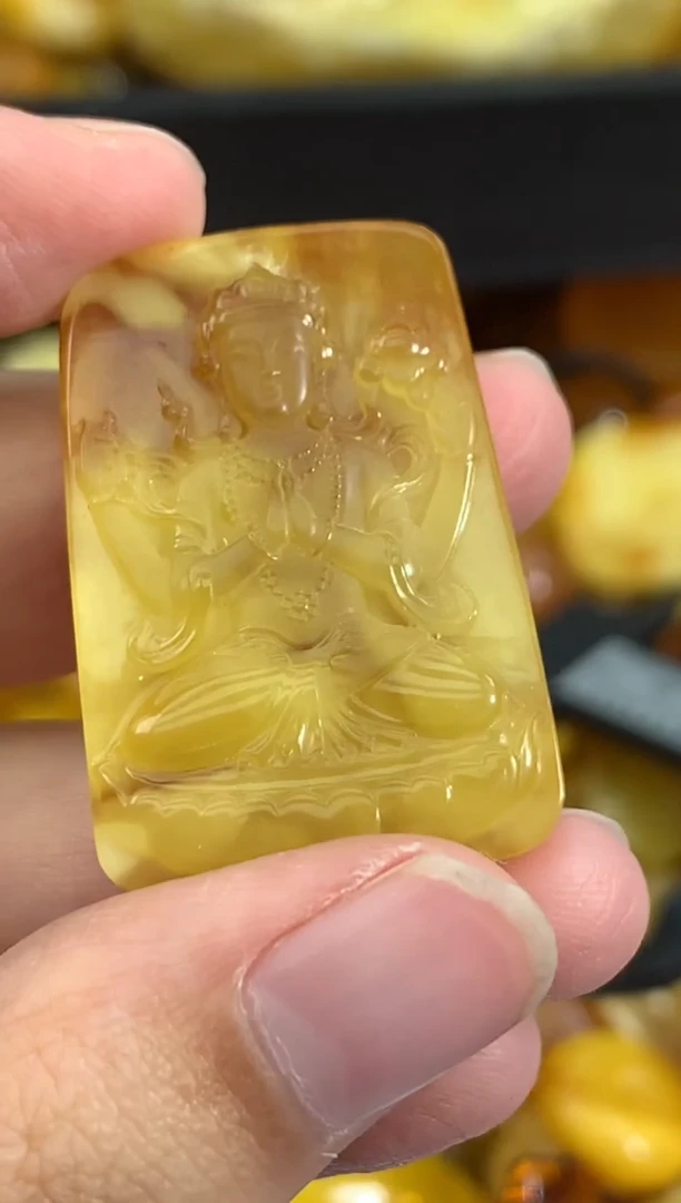 蜜蜡未镶嵌珠宝奇石81