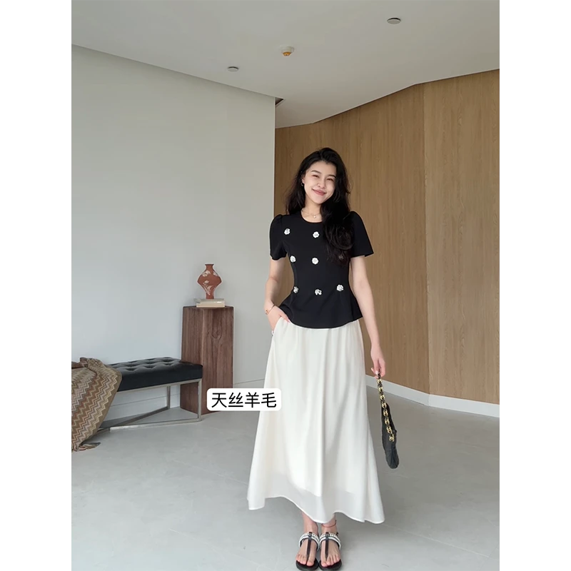 张阿星【山茶小香】韩系千金立体花朵收腰短袖+天丝羊毛纯色半裙