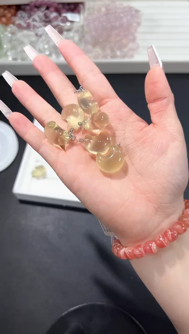 吊坠(不含链)银S925镶嵌水晶6u多样性发其一【1个】