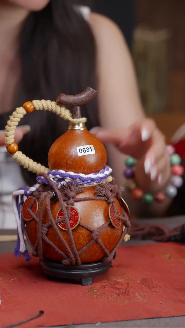 681号大漆葫芦一物一拍拍拍退退限购拉黑