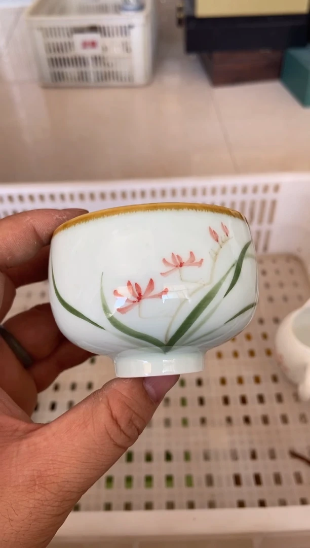 杯无运费险有瑕疵的摄影的产品有使用过的痕迹有点脏介意勿拍