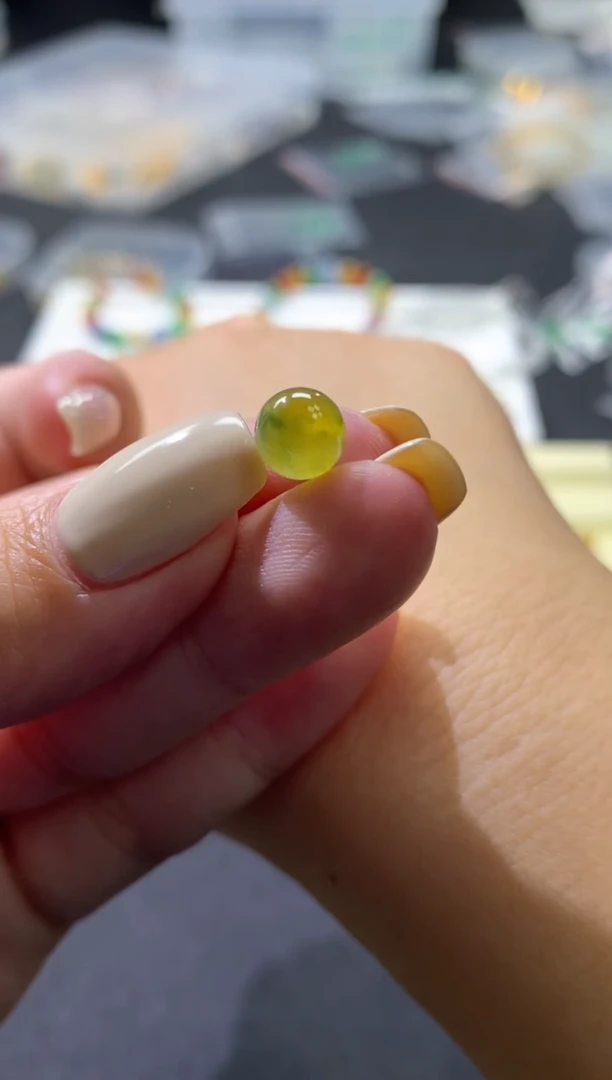 未镶嵌定制翡翠卡7.1mm