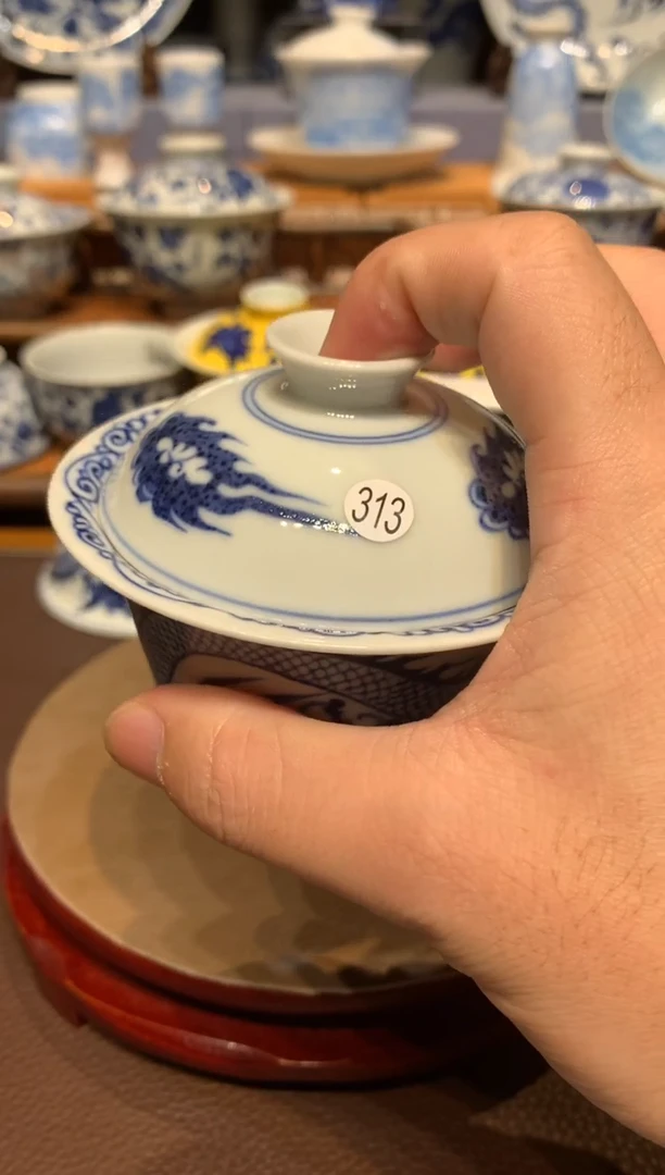 小***吗313青花盖置00