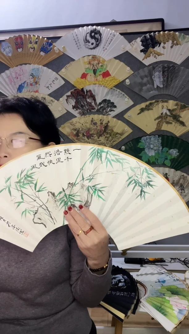 扇子九五寸十八方玉竹折扇