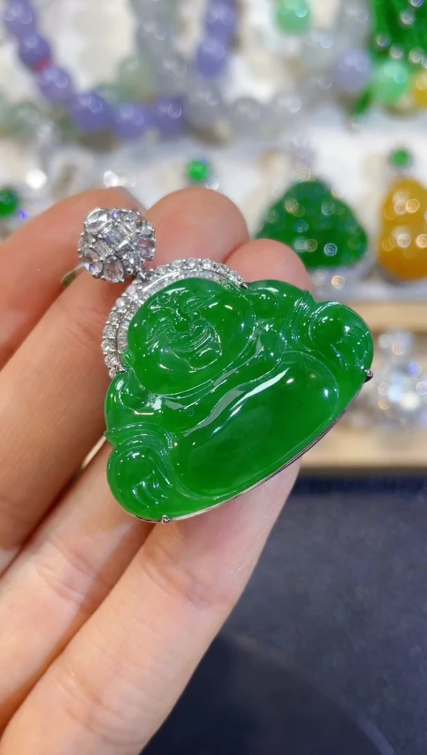 吊坠(不含链)18K金镶嵌翡翠团购38