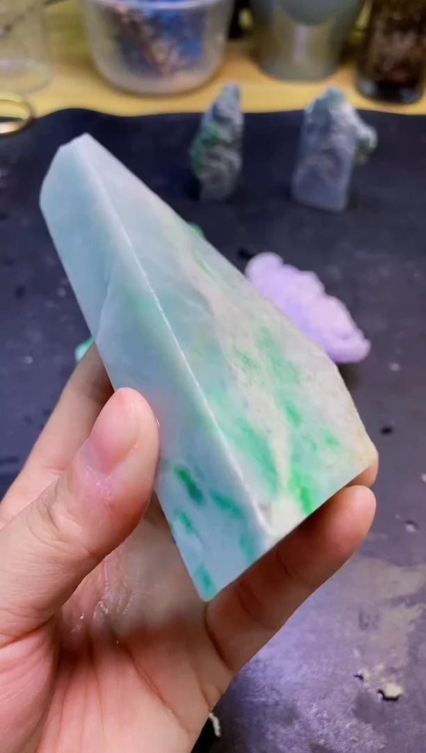 翡翠未镶嵌颈饰天然翡翠104