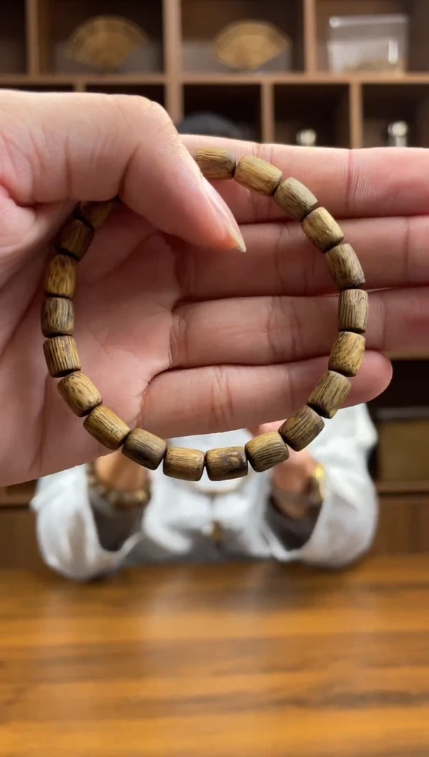 沉香沉香碎屑奇楠沉香随型桶珠单圈