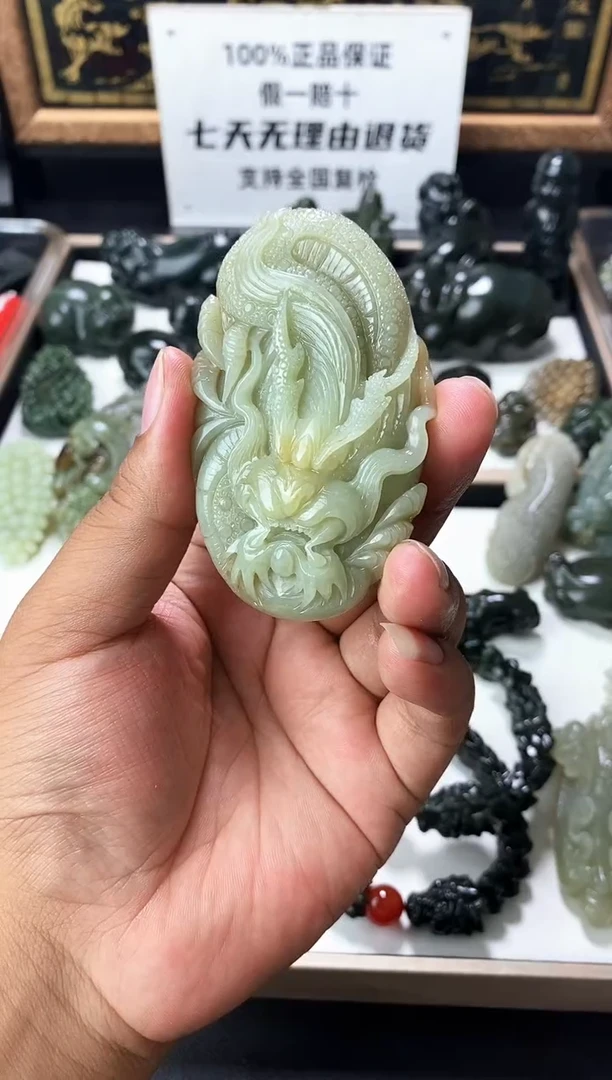颈饰未镶嵌和田玉1