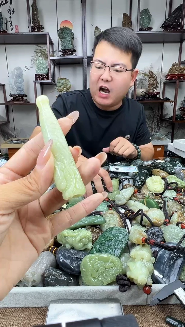 和田玉未镶嵌把件1