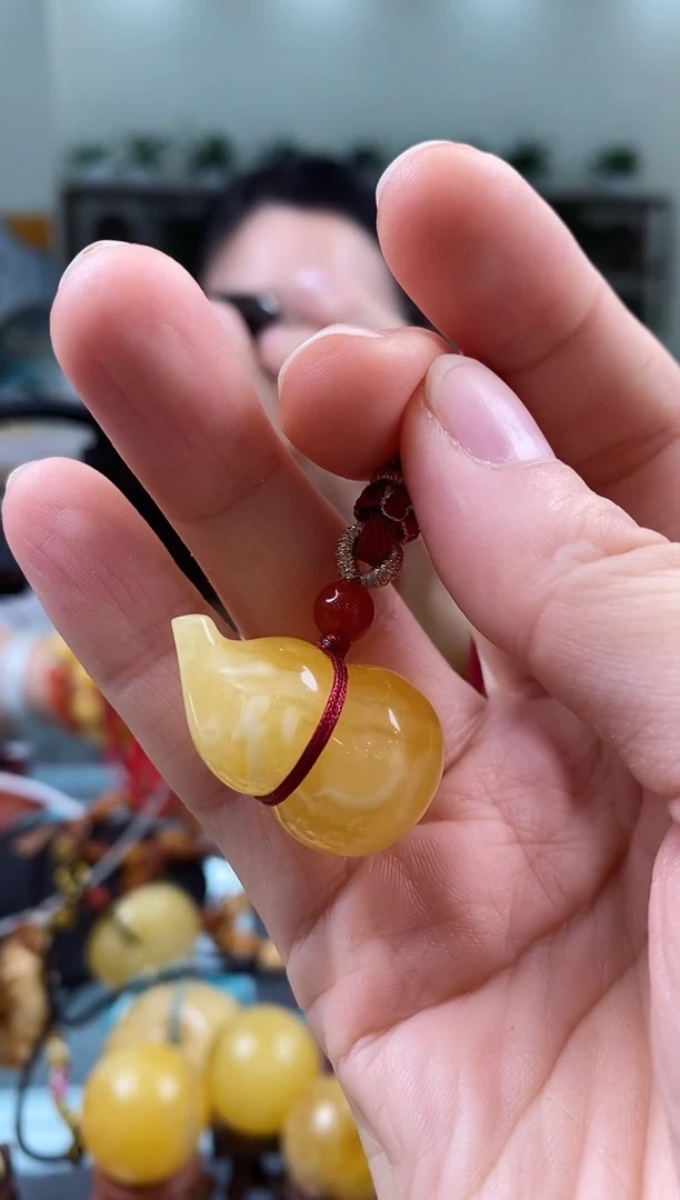 【闪购商品】琥珀颈饰未镶嵌吊坠