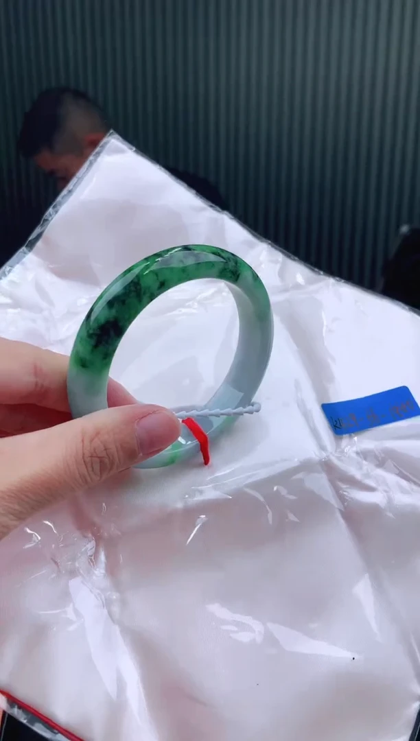 未镶嵌手镯翡翠55+