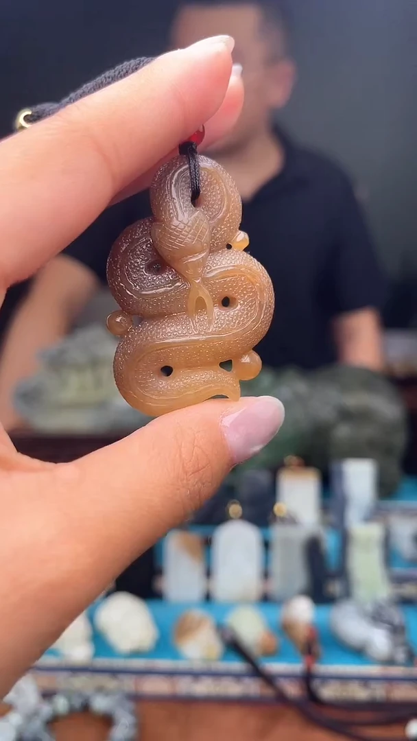 未镶嵌和田玉挂件1