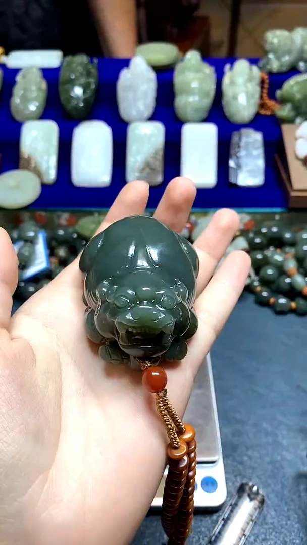 未镶嵌和田玉挂件拍一发一