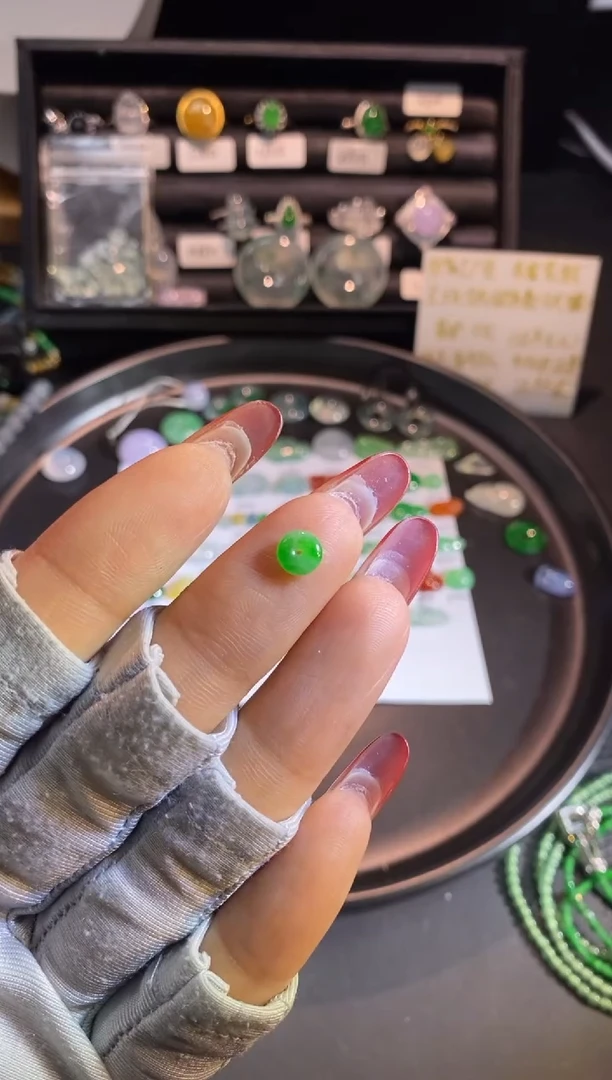 【闪购商品】翡翠挂件未镶嵌扣子