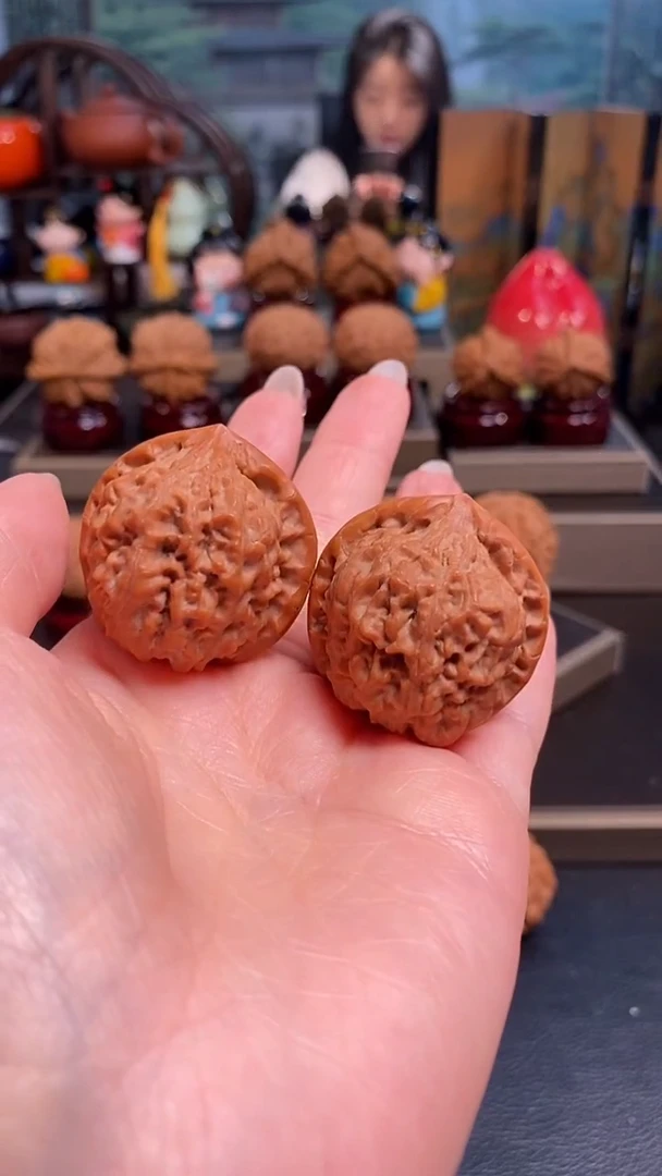 【闪购商品】文玩核桃吊坠H525龙墩34