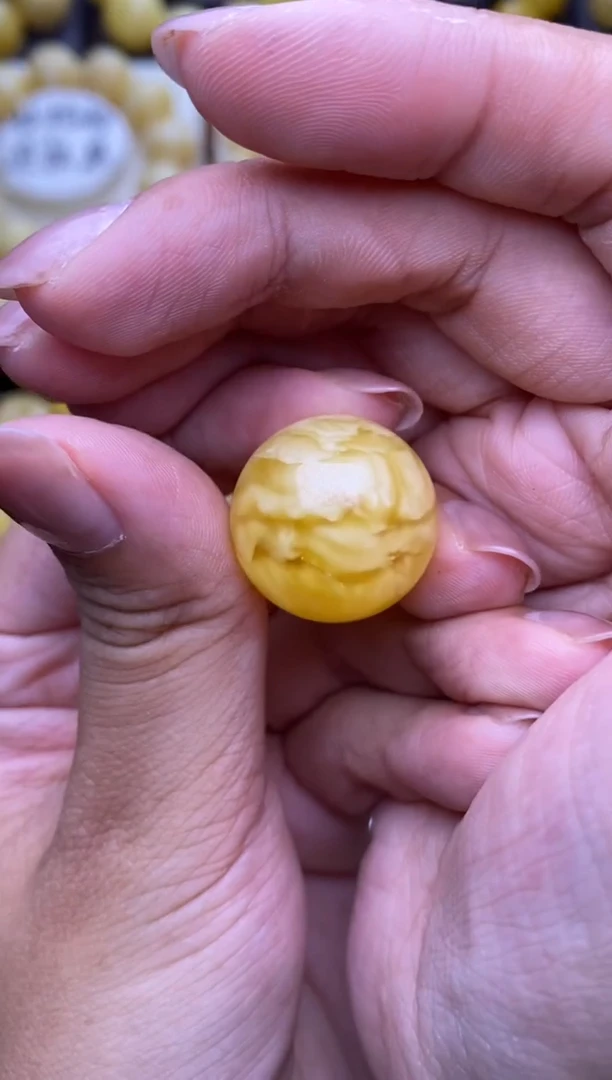 裸石琥珀未镶嵌 大小姐珠宝