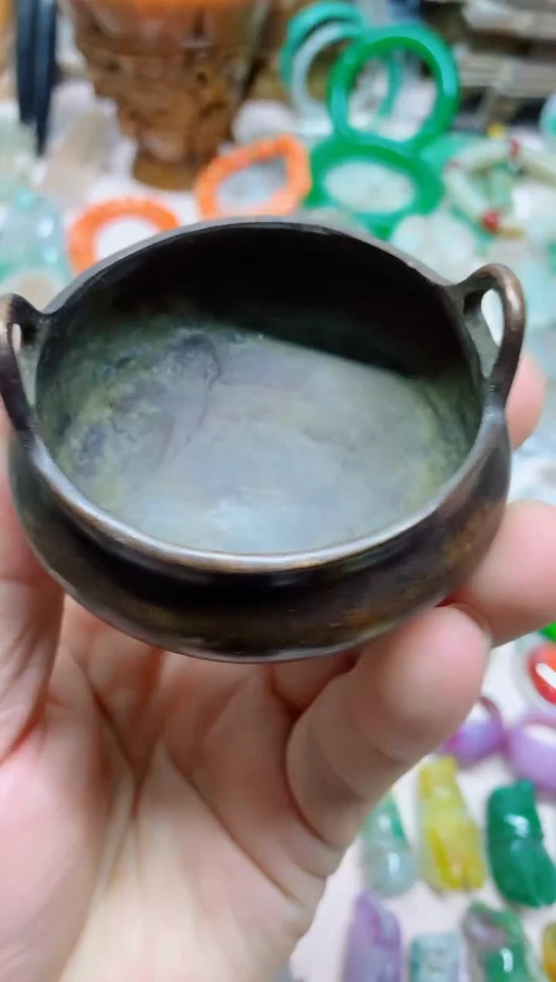 1直播间的实时画面