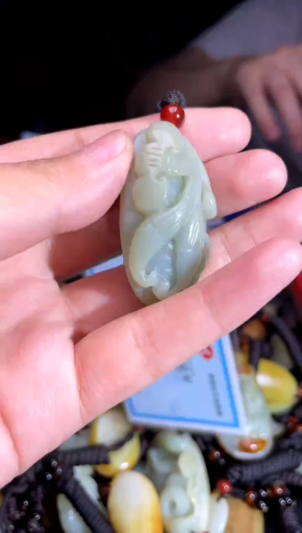 和田玉未镶嵌挂件1