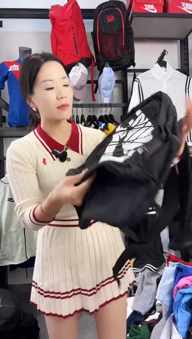 785闪购编码 运动卫衣裤以直播间过款为准 尺码 书包