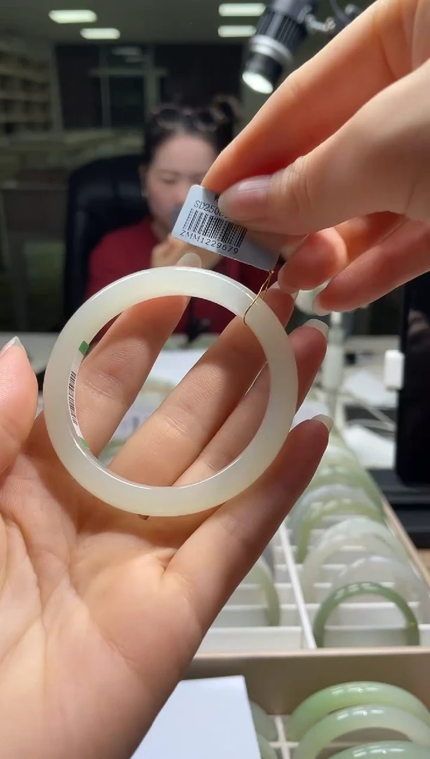 未镶嵌手镯和田玉50-51圈口 9079