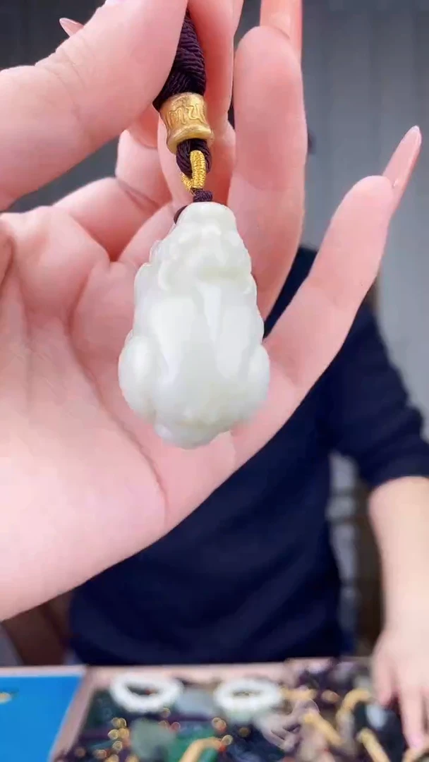 未镶嵌和田玉挂件和田玉拍一发一，多样性发货！