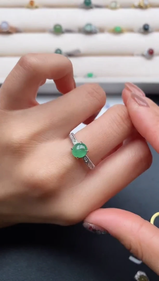 银S925镶嵌戒指翡翠6666666+4