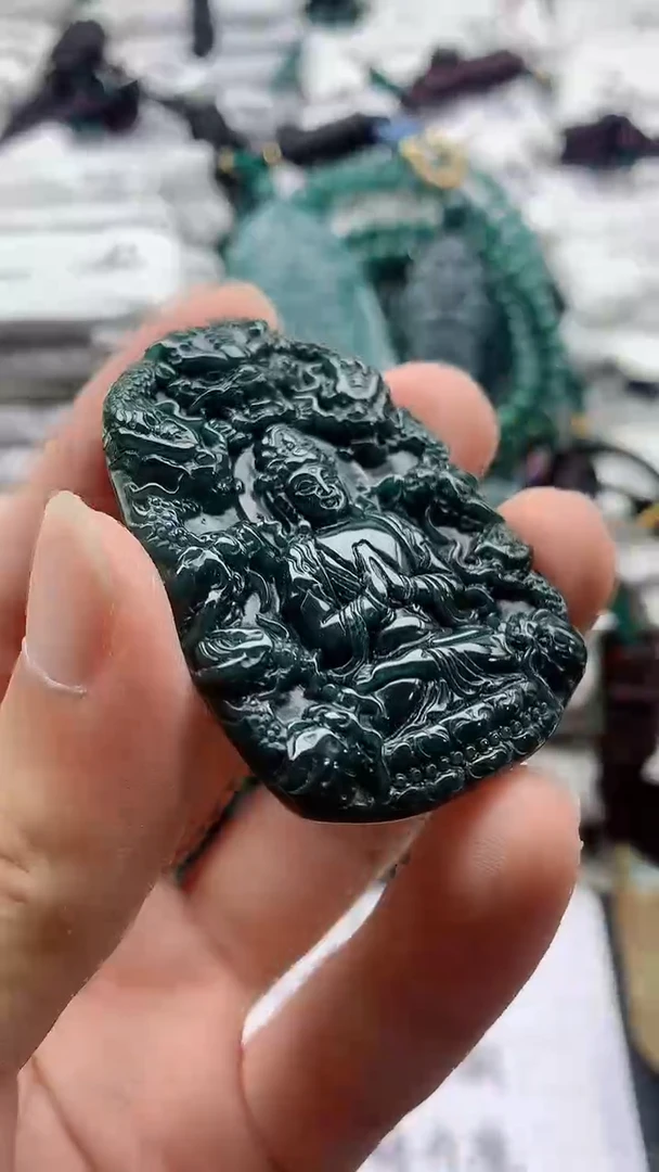 翡翠未镶嵌颈饰88888888888