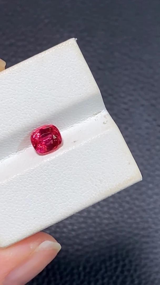 裸石尖晶石雨*R1.16ct天然绝地尖晶石裸石