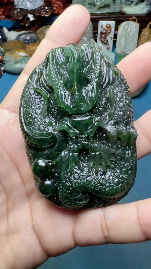 未镶嵌和田玉把件-