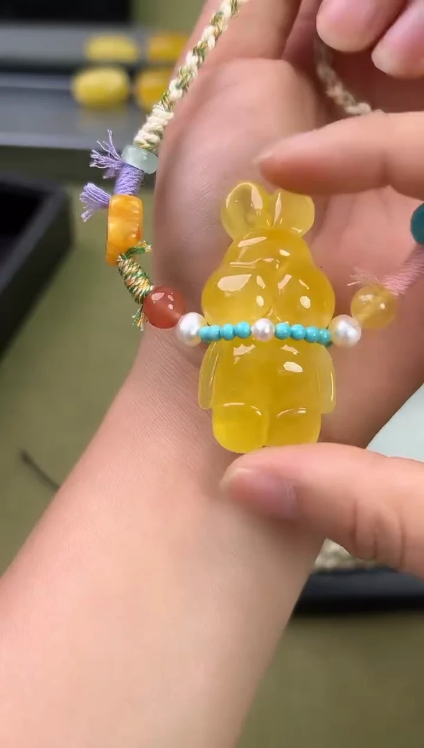 裸石琥珀未镶嵌琥珀蜜蜡吊坠