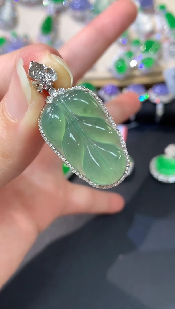 吊坠(不含链)18K金镶嵌翡翠W113|5980