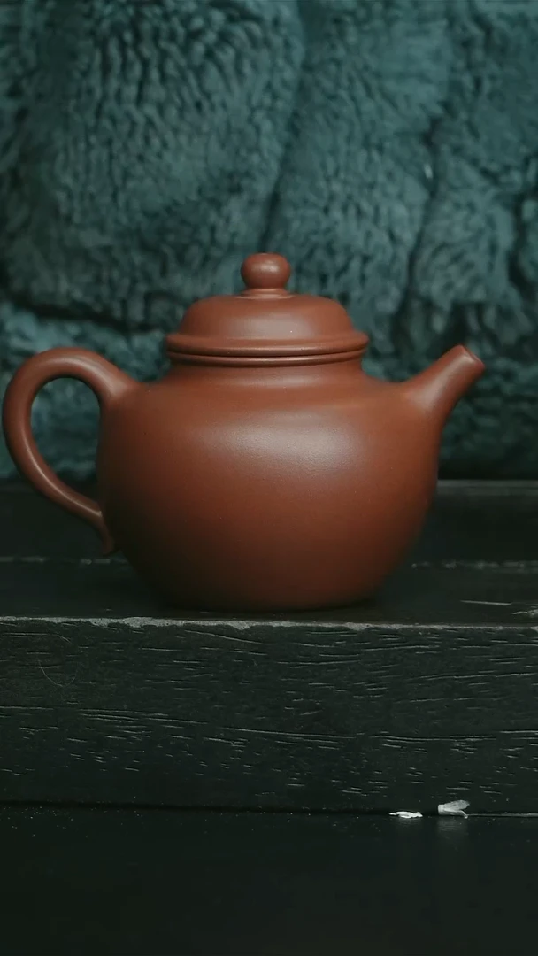 【闪购商品】紫砂茶壶红皮龙大亨莲子