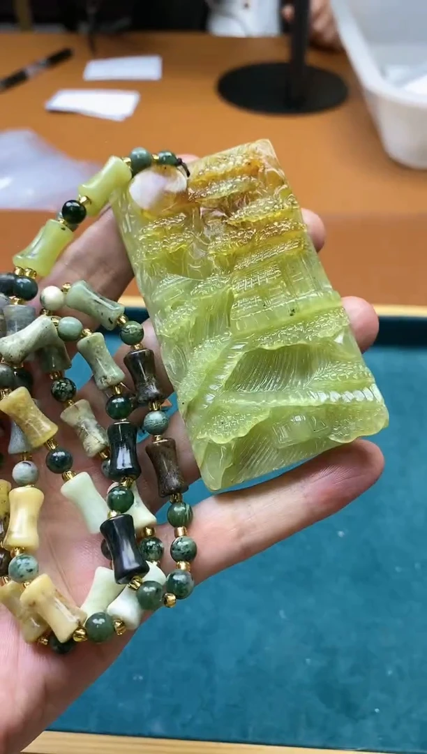 【闪购商品】蛇纹石玉其它未镶嵌多样性发货一个
