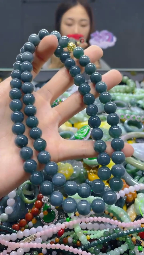 颈饰未镶嵌翡翠10MM/Q/翡翠A货，一件也是批发价