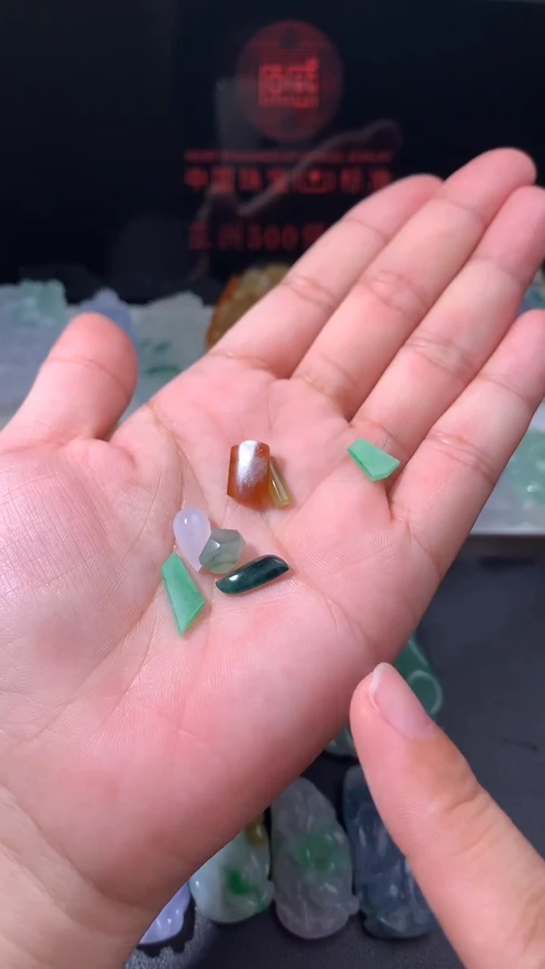 未镶嵌定制翡翠桃*妃