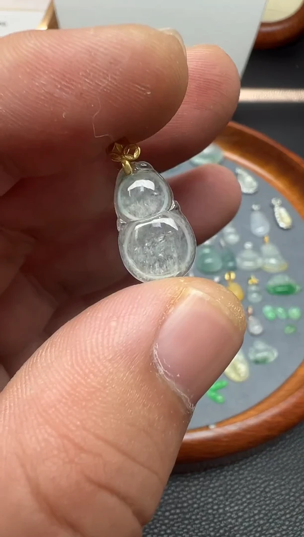 颈饰18K金镶嵌翡翠（1号链接）纯天然A货缅甸翡翠  葫芦