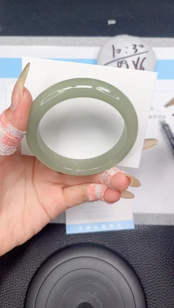 石英质玉手镯未镶嵌254-56