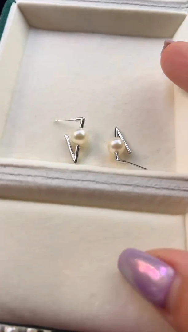 银S925镶嵌耳饰海水珍珠珍珠