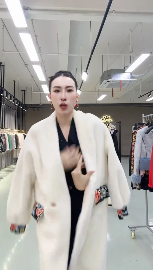 岚子闪购 2025年新款服装上衣 孤品清货 编号031