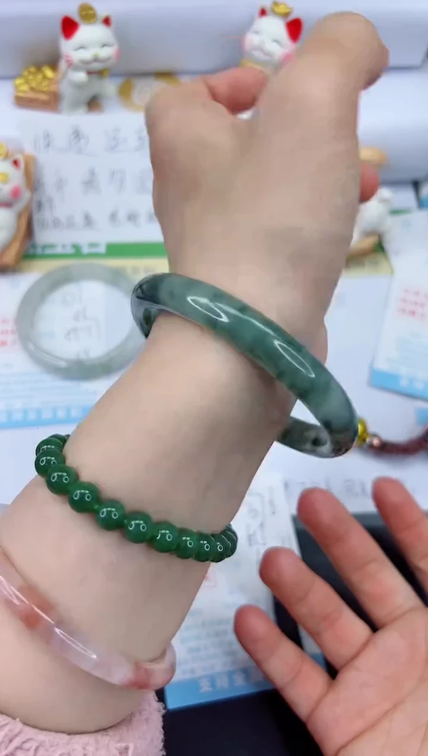 【闪购商品】石英质玉手镯未镶嵌376-65.5