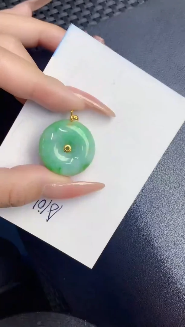 【闪购商品】翡翠颈饰18K金镶嵌000000000