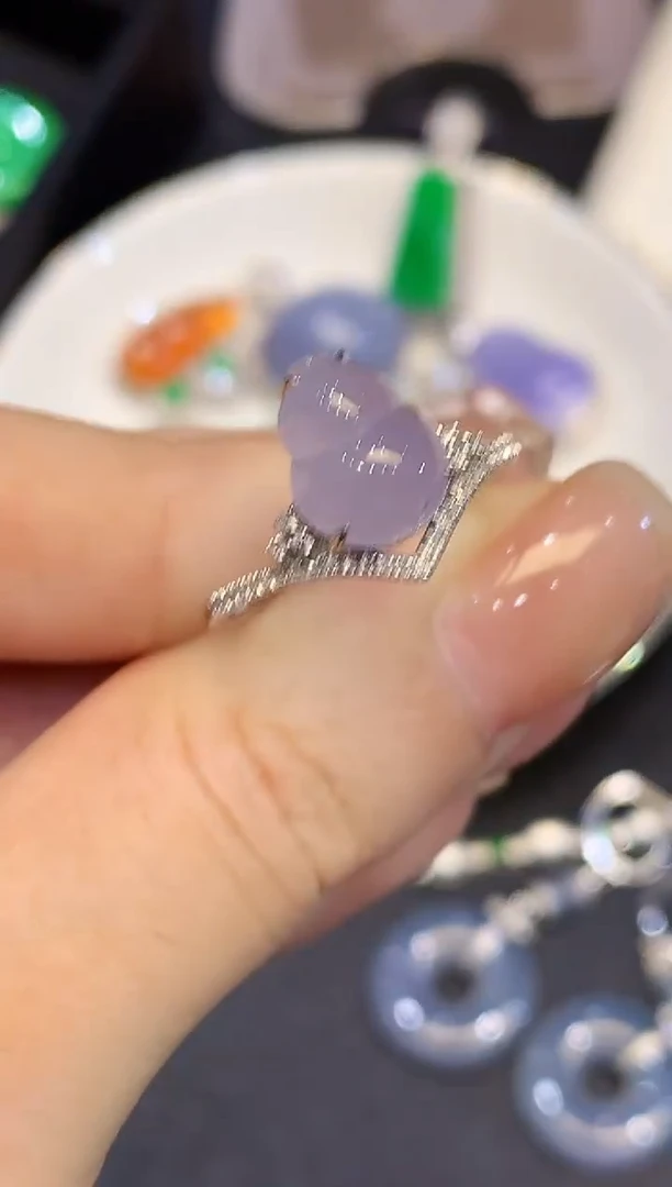 18K金镶嵌戒指翡翠WZJ