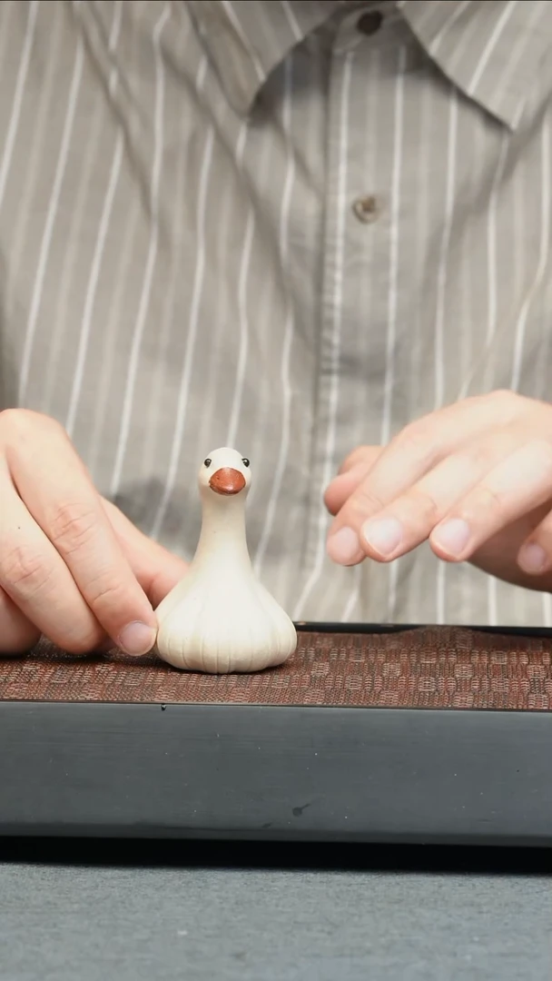 茶壶紫砂茶宠-蒜了鸭